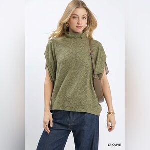 Umgee Textured Mock Neck Relaxed Top 10010059389